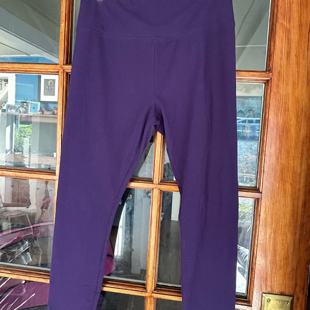 Simply Vera Vera Wang Women’s Leggings in Deep Purple